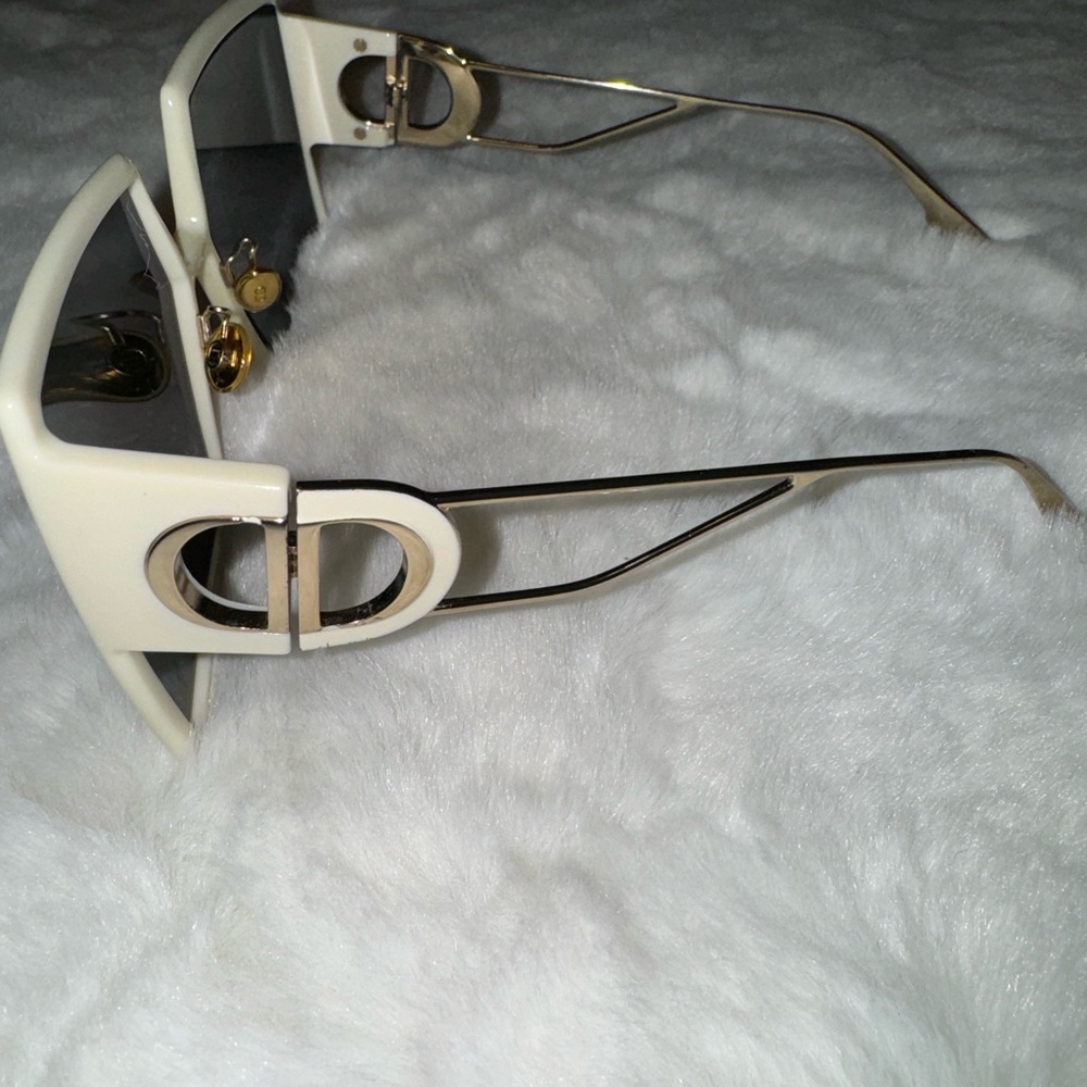 Dior Rectangular, Oversized Sunglass - image 5